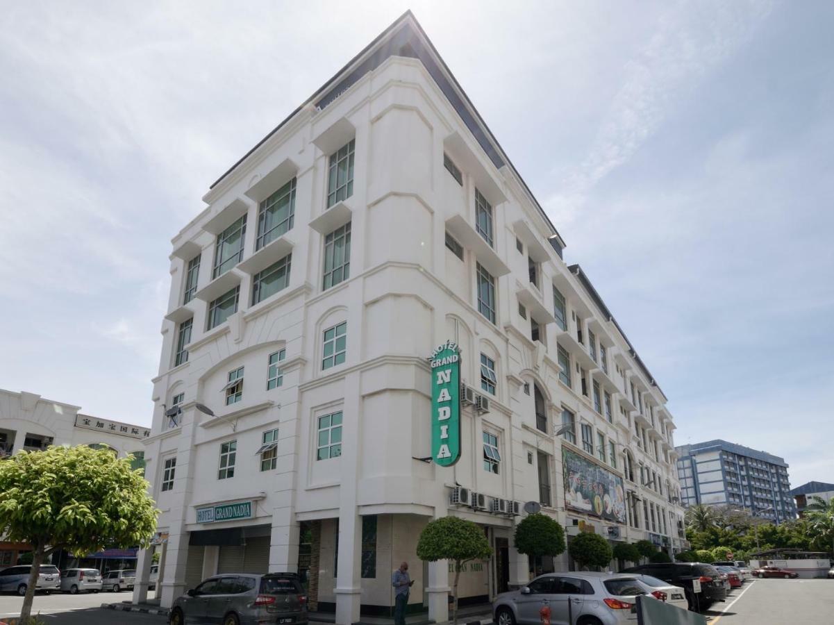 Oyo 892 Hotel Grand Nadia Labuan Exteriör bild